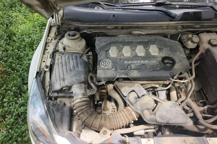 Used Buick Regal 2015 2.0L Leading Fashion Edition Engine Bay Right