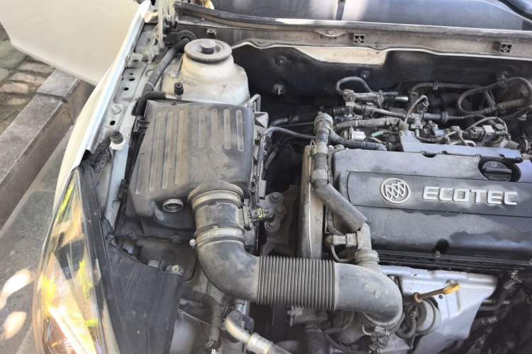 Used Buick Regal 2015 1.6T Leading Technology Model Engine Bay Right