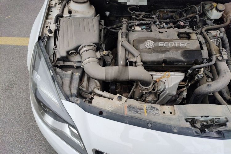 Used Buick Regal 2015 1.6T Elite Tech Model Engine Bay Right