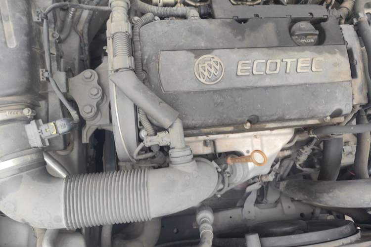 Used Buick Regal 2015 1.6T Elite Tech Model Engine Bay Right