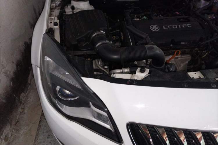 Used Buick Regal 2015 1.6T Elite Tech Model Engine Bay Right
