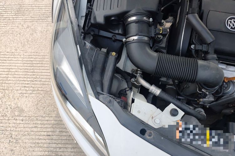 Used Buick Regal 2015 1.6T Leading Technology Model Engine Bay Right