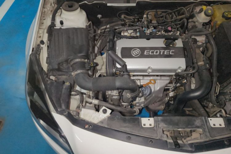 Used Buick Regal 2015 1.6T Leading Technology Model Engine Bay Right