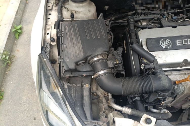 Used Buick Regal 2015 1.6T Fashion Tech Model Engine Bay Right