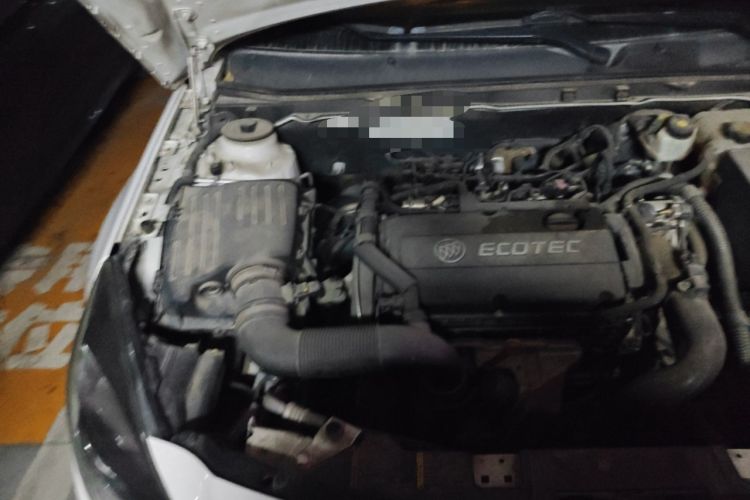 Used Buick Regal 2015 1.6T Elite Tech Model Engine Bay Right