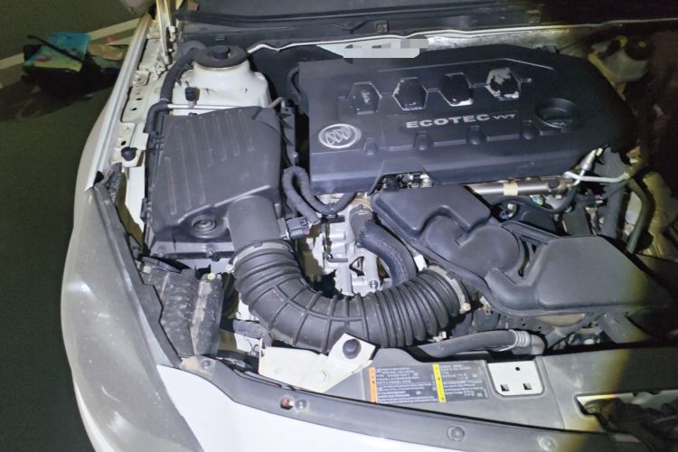 Used Buick Regal 2015 2.0L Leading Fashion Edition Engine Bay Right