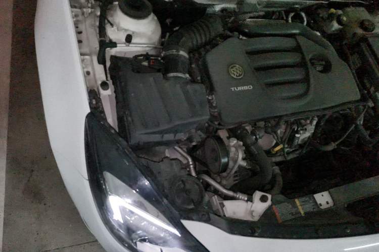 Used Buick Regal 2015 GS 2.0T Grand Sport Edition Engine Bay Right