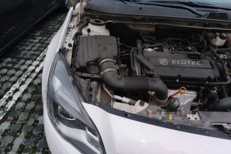 Used Buick Regal 2015 1.6T Elite Tech Model Engine Bay Right