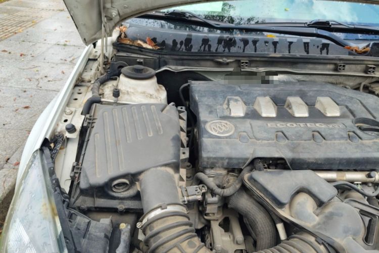 Used Buick Regal 2015 2.0L Leading Fashion Edition Engine Bay Right