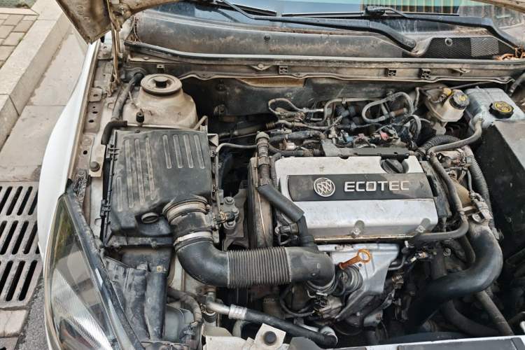 Used Buick Regal 2015 1.6T Leading Technology Model Engine Bay Right