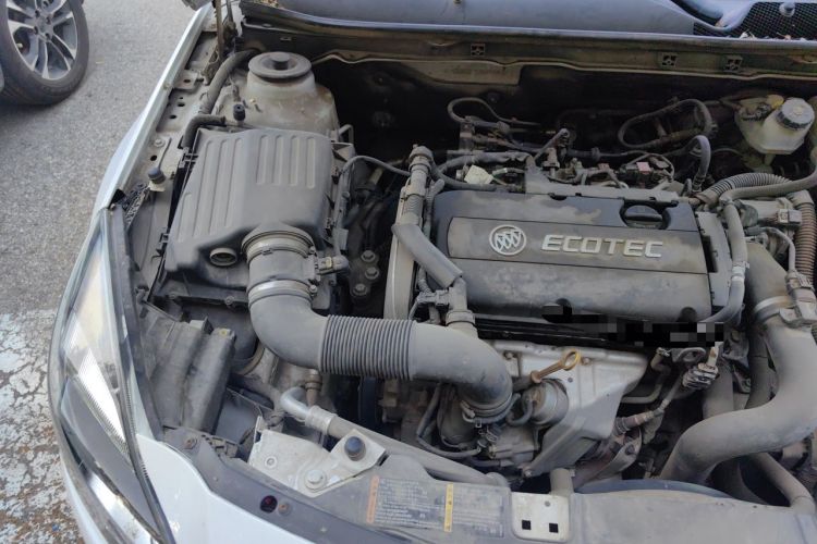 Used Buick Regal 2015 1.6T Elite Tech Model Engine Bay Right