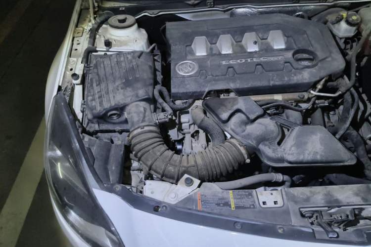 Used Buick Regal 2015 2.0L Leading Fashion Edition Engine Bay Right