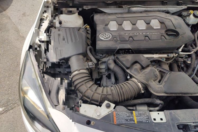 Used Buick Regal 2015 2.0L Elite Fashion Edition Engine Bay Right