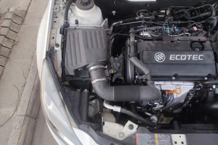 Used Buick Regal 2015 1.6T Leading Technology Model Engine Bay Right