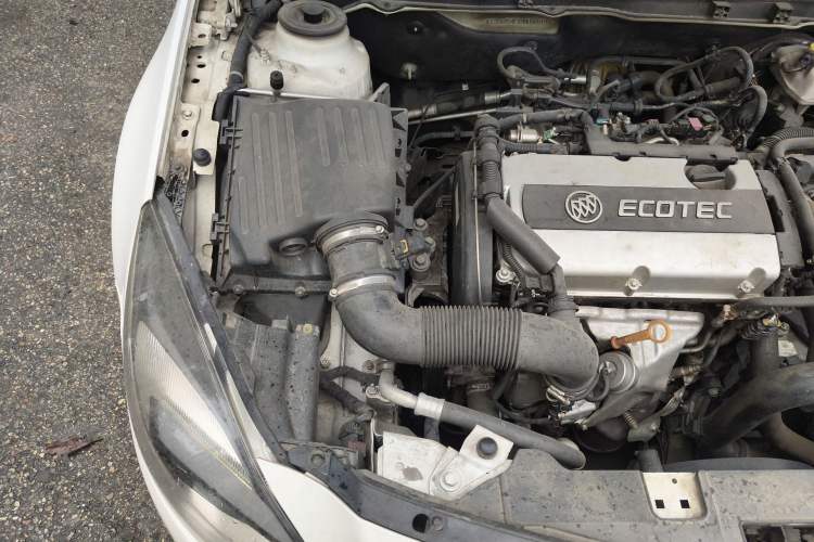 Used Buick Regal 2015 1.6T Leading Technology Model Engine Bay Right