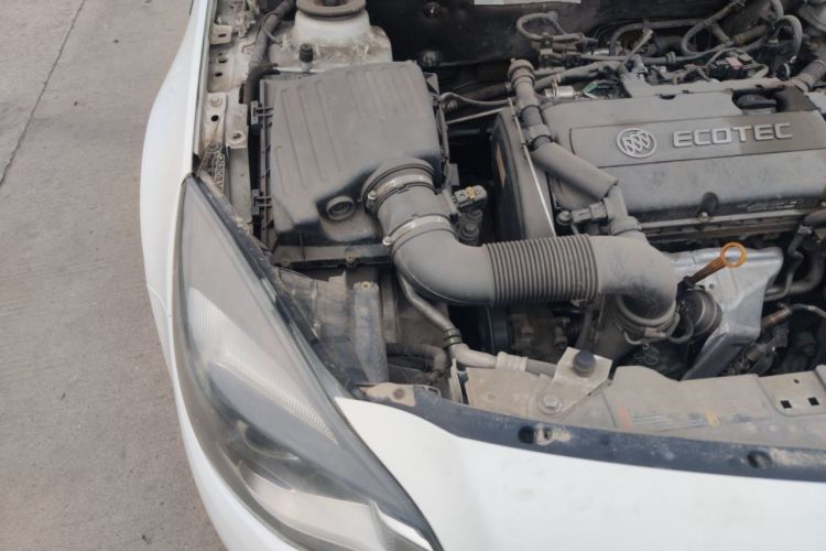 Used Buick Regal 2015 1.6T Leading Technology Model Engine Bay Right