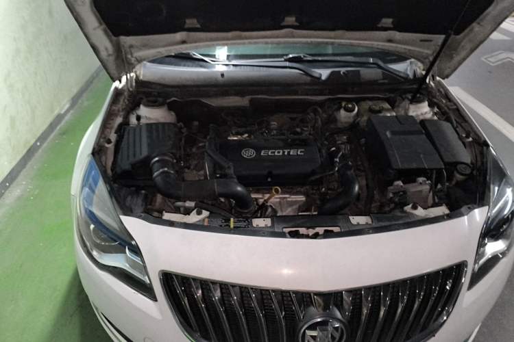Used Buick Regal 2015 1.6T Leading Technology Model Engine Bay Right