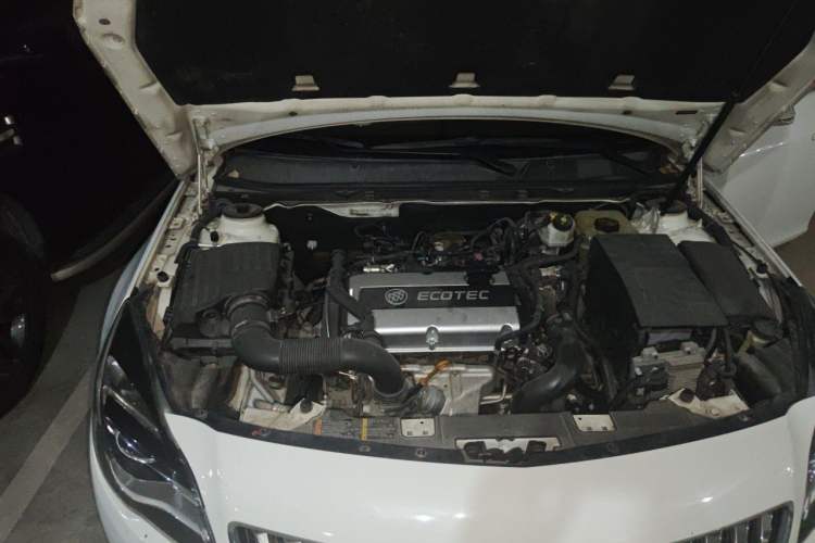 Used Buick Regal 2015 1.6T Fashion Tech Model Engine Bay Right