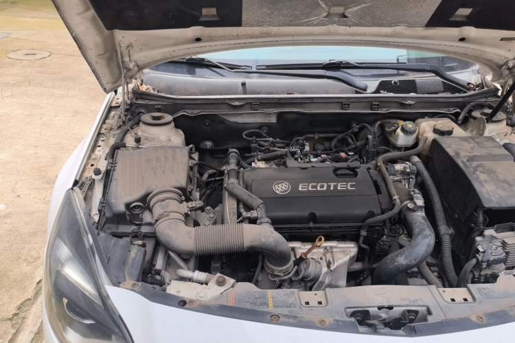 Used Buick Regal 2015 1.6T Leading Technology Model Engine Bay Right