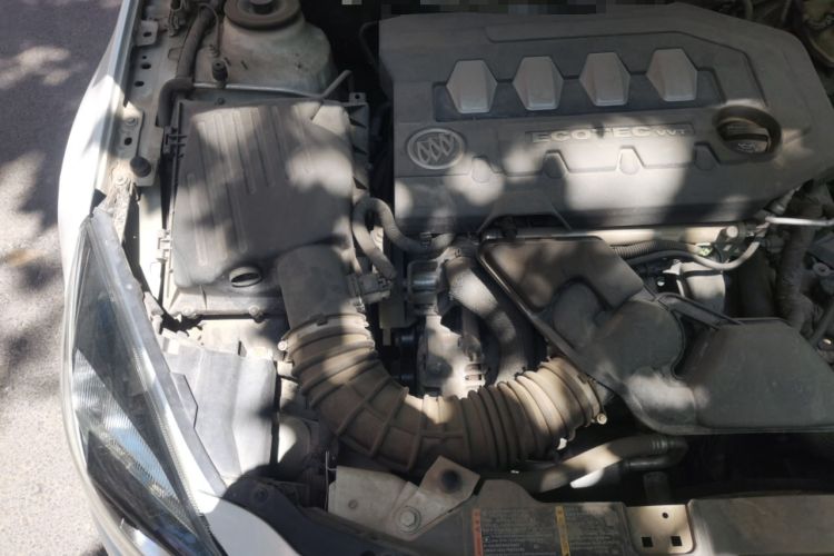 Used Buick Regal 2015 2.0L Leading Fashion Edition Engine Bay Right