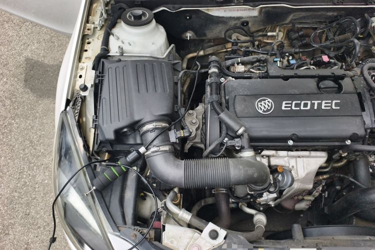 Used Buick Regal 2015 1.6T Leading Technology Model Engine Bay Right