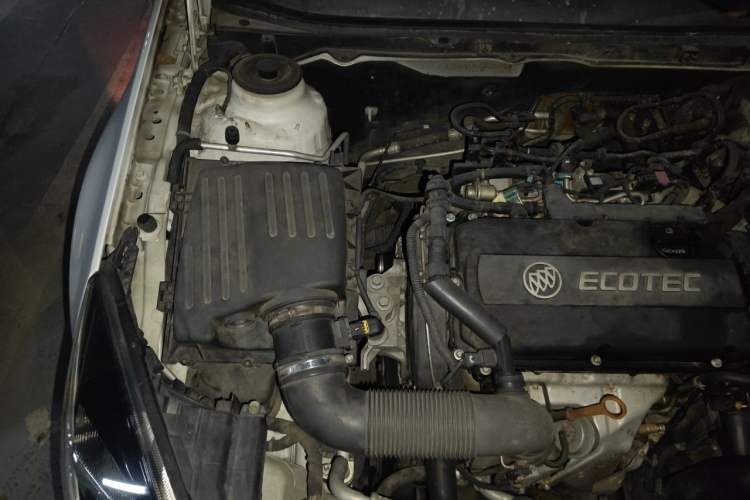 Used Buick Regal 2015 1.6T Leading Technology Model Engine Bay Right