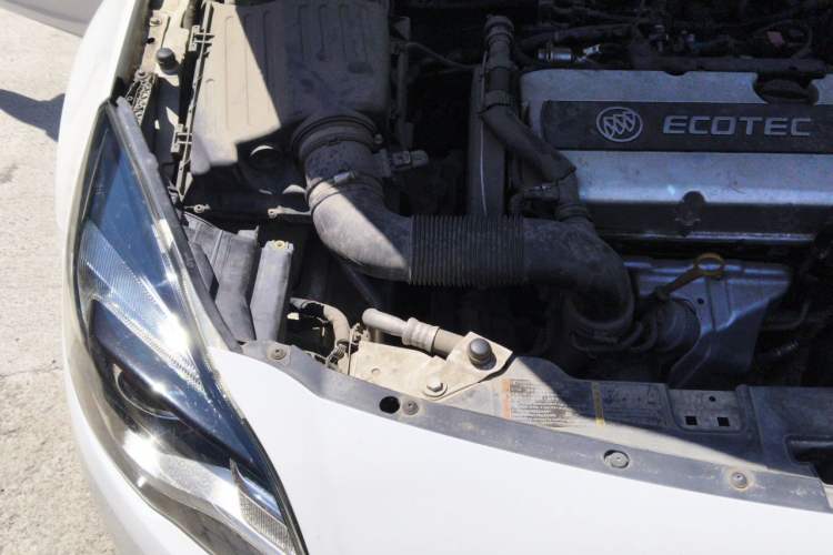 Used Buick Regal 2015 1.6T Elite Tech Model Engine Bay Right