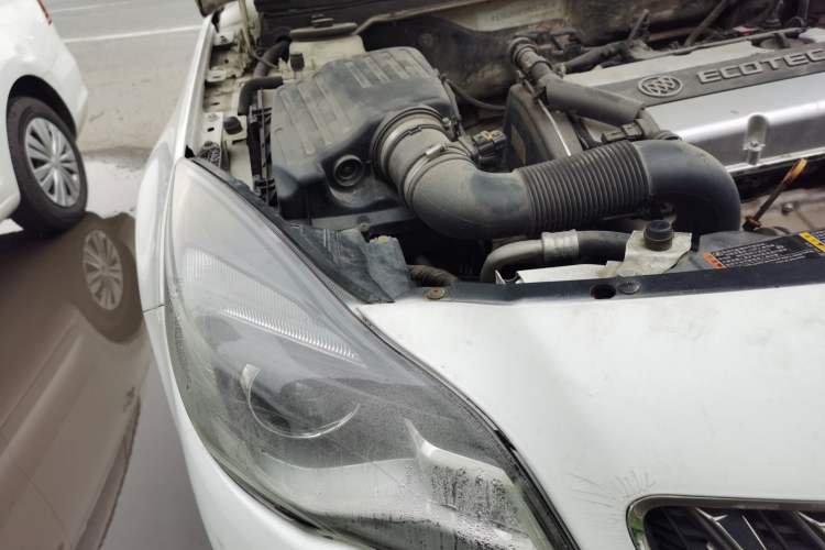 Used Buick Regal 2015 1.6T Leading Technology Model Engine Bay Right