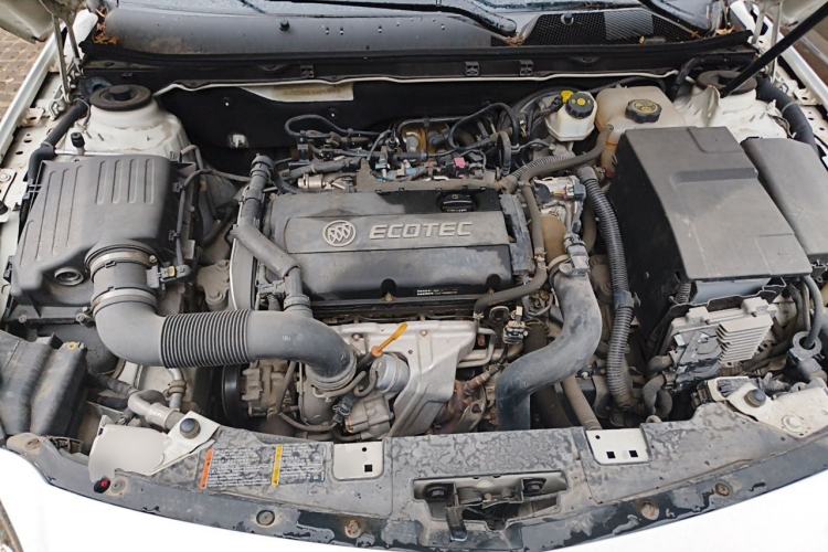 Used Buick Regal 2015 1.6T Leading Technology Model Engine Bay