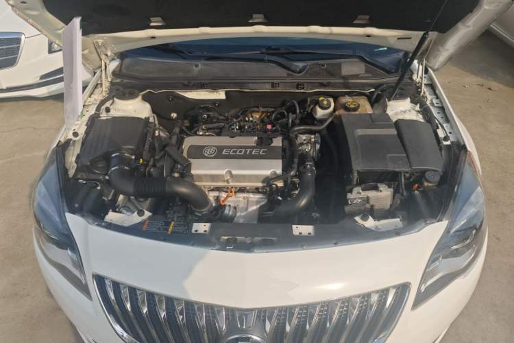 Used Buick Regal 2015 1.6T Elite Tech Model Engine Bay