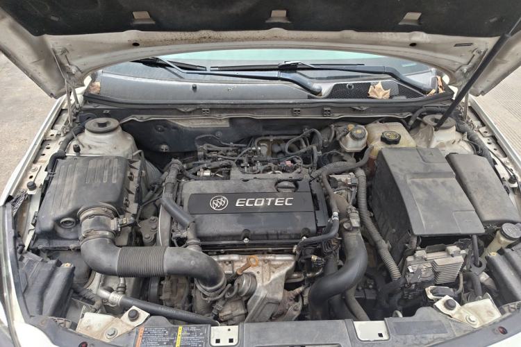 Used Buick Regal 2015 1.6T Elite Tech Model Engine Bay