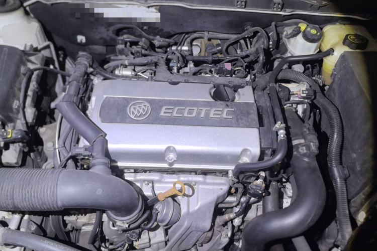 Used Buick Regal 2015 1.6T Elite Tech Model Engine Bay