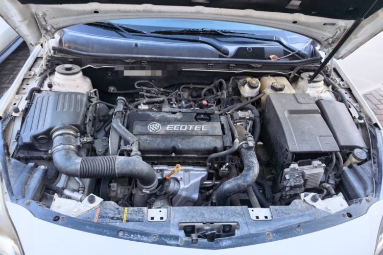 Used Buick Regal 2015 1.6T Elite Tech Model Engine Bay