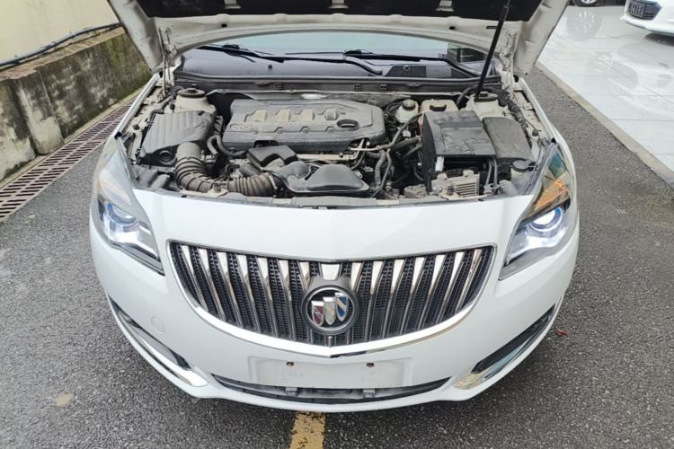 Used Buick Regal 2015 2.0L Leading Fashion Edition Engine Bay