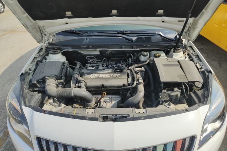 Used Buick Regal 2015 1.6T Leading Technology Model Engine Bay