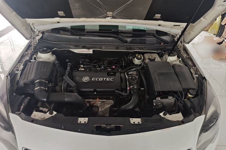 Used Buick Regal 2015 1.6T Leading Technology Model Engine Bay