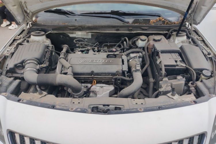 Used Buick Regal 2015 1.6T Leading Technology Model Engine Bay