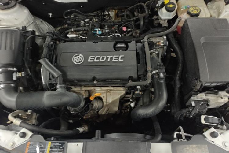 Used Buick Regal 2015 1.6T Elite Tech Model Engine Bay