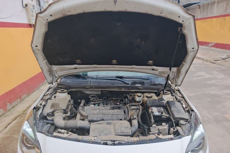 Used Buick Regal 2015 1.6T Elite Tech Model Engine Bay
