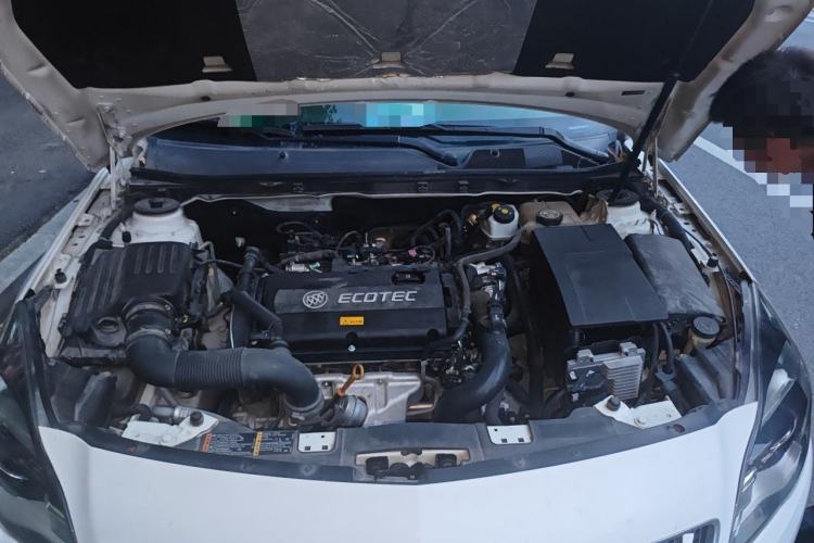 Used Buick Regal 2015 1.6T Elite Tech Model Engine Bay
