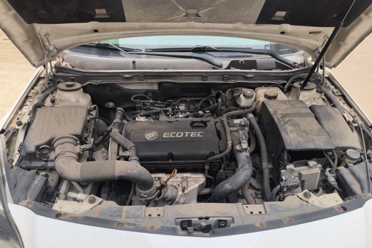 Used Buick Regal 2015 1.6T Leading Technology Model Engine Bay