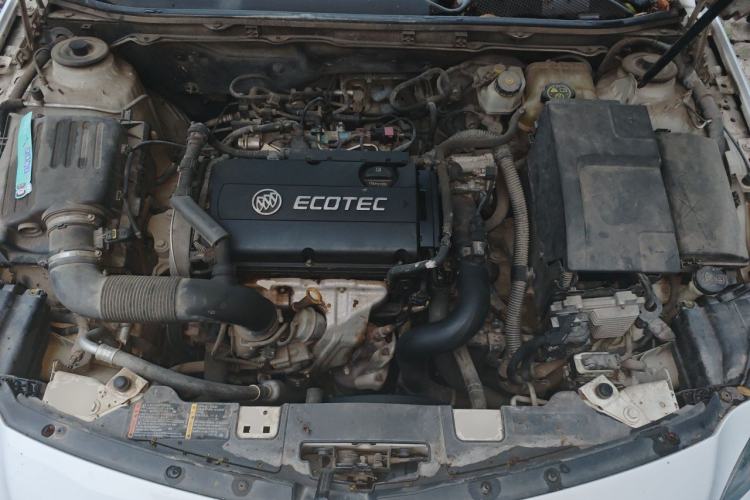 Used Buick Regal 2015 1.6T Leading Technology Model Engine Bay