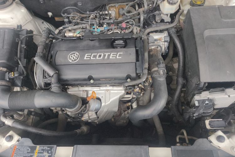 Used Buick Regal 2015 1.6T Leading Technology Model Engine Bay