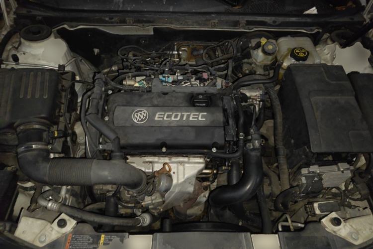 Used Buick Regal 2015 1.6T Leading Technology Model Engine Bay