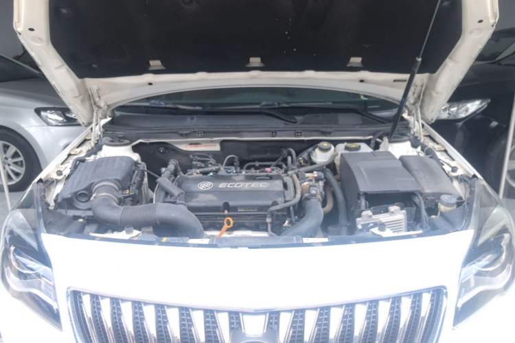 Used Buick Regal 2015 1.6T Elite Tech Model Engine Bay