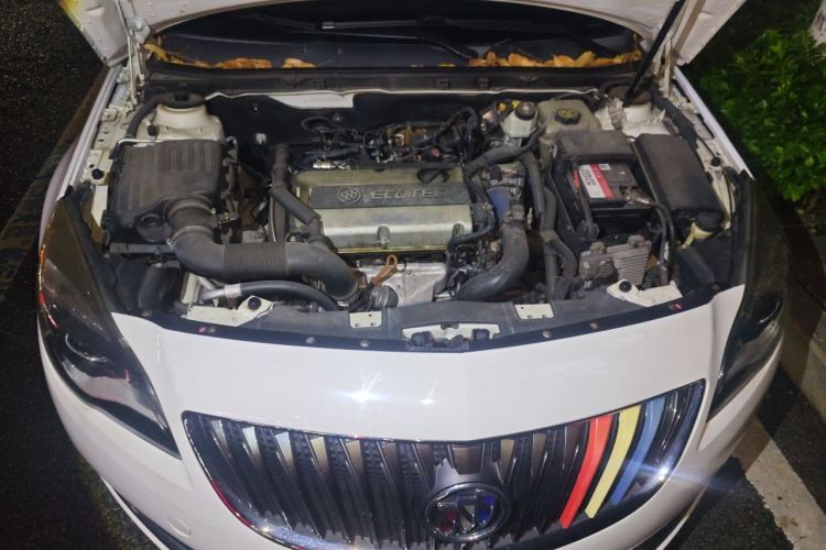 Used Buick Regal 2015 1.6T Elite Tech Model Engine Bay