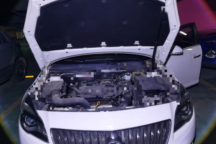 Used Buick Regal 2015 1.6T Elite Tech Model Engine Bay