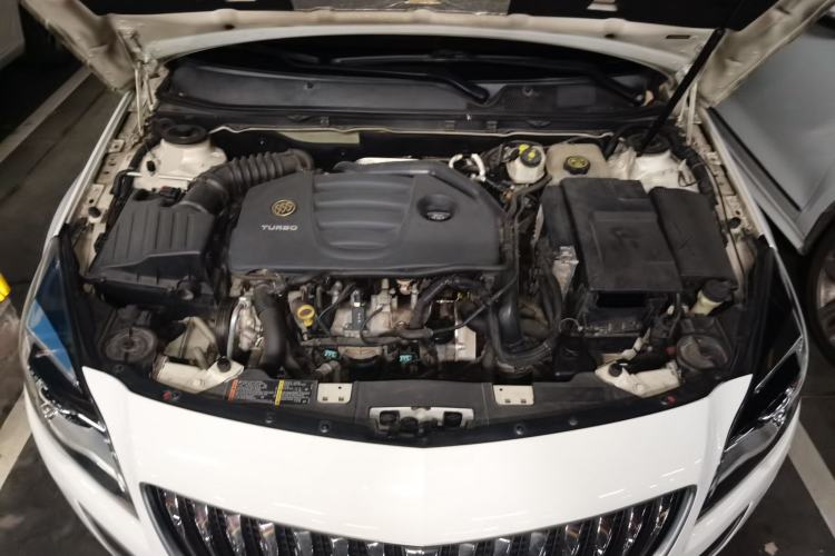 Used Buick Regal 2015 GS 2.0T Grand Sport Edition Engine Bay
