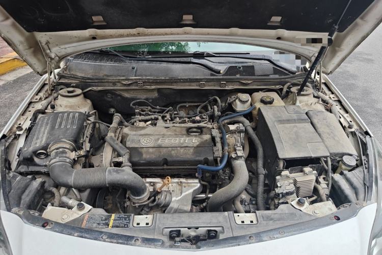 Used Buick Regal 2015 1.6T Leading Technology Model Engine Bay