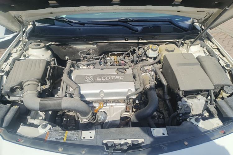 Used Buick Regal 2015 1.6T Leading Technology Model Engine Bay